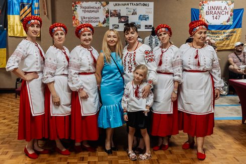 Ukrainian Traditions group photo with a child